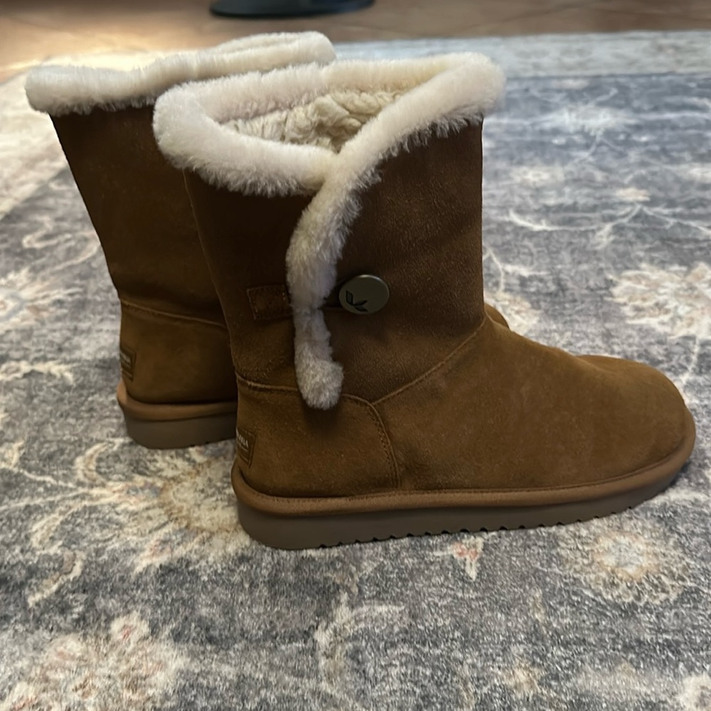 Koolaburra by Ugg's Boots | tan short boots | Size 7 sherpa boot